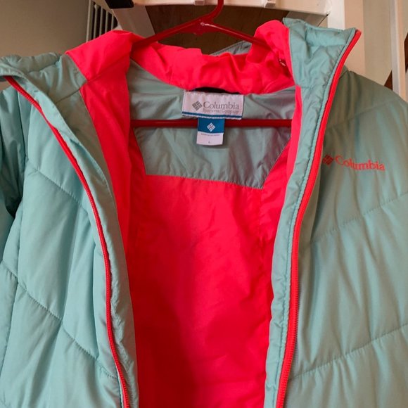 Columbia Winter Jacket - Picture 2 of 6